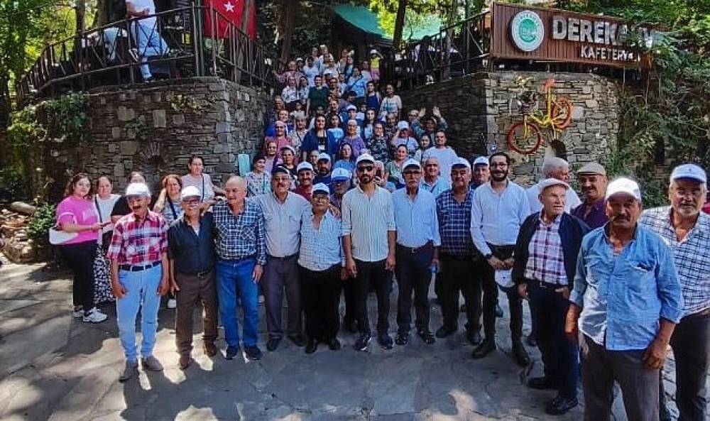 Büyükşehir'in gezileriyle İzmir'de güzel bir gün