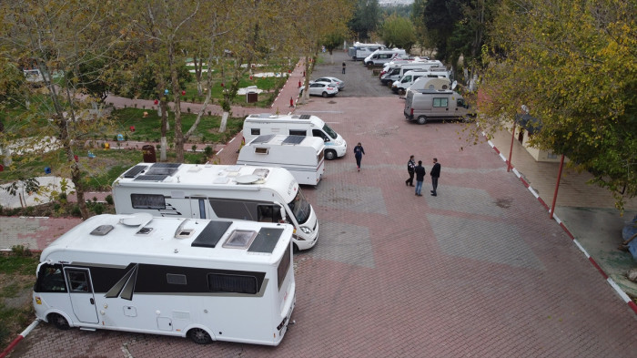 tarsus ta karavan park hizmete girdi