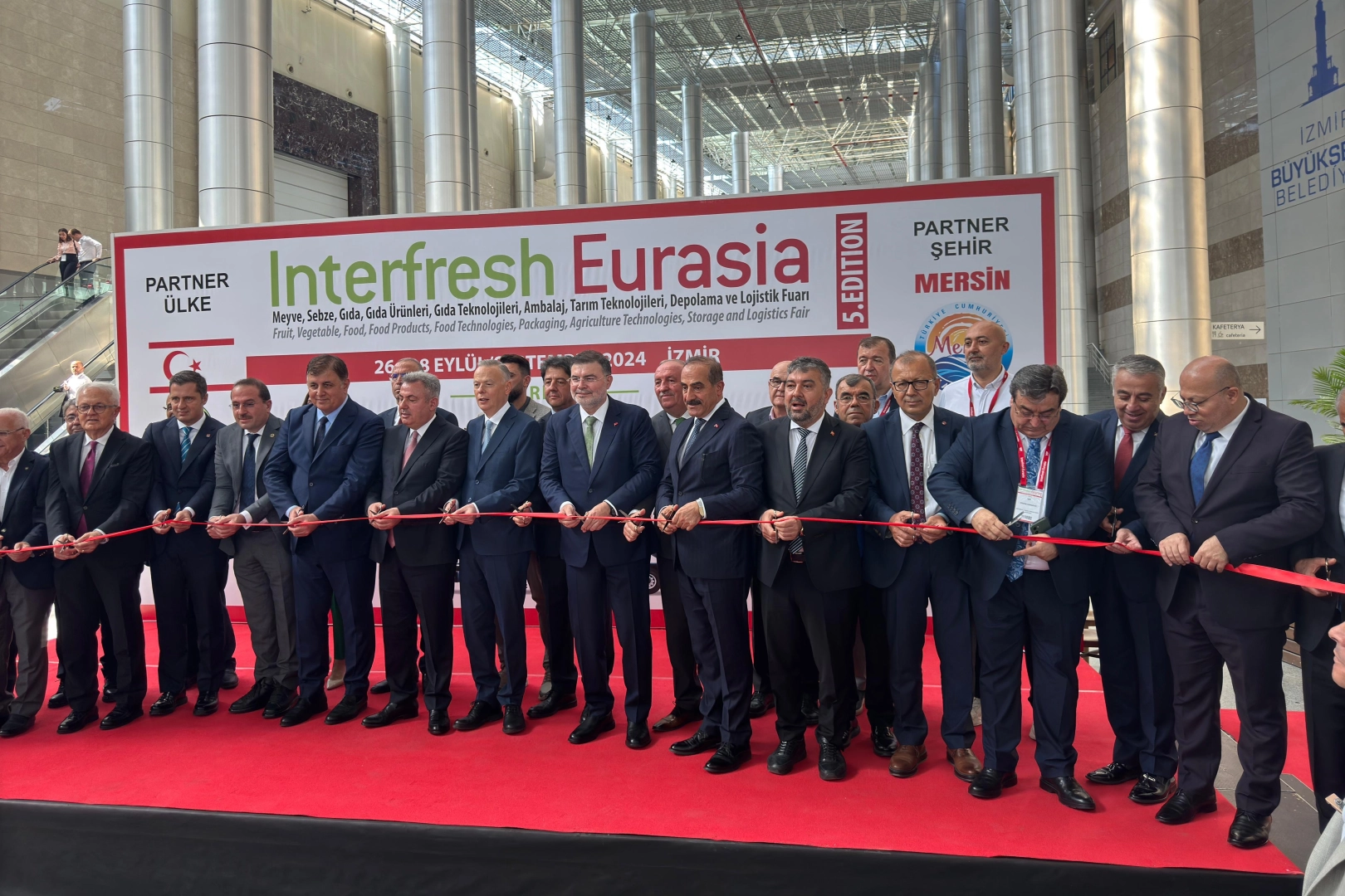 İzmir’de Interfresh Eurasia sektör temsilcilerini buluşturdu