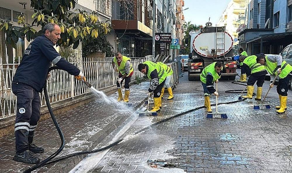 Yenişehir'de temizlik çalışmaları kesintisiz devam ediyor