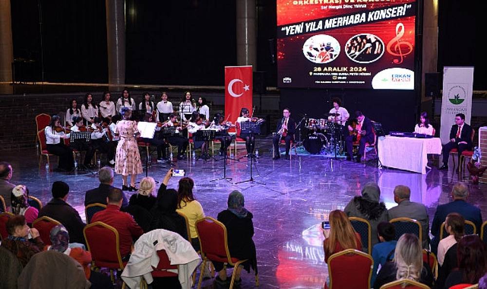 Gençlik Orkestrası ve Korosu'ndan muhteşem yeni yıl konseri