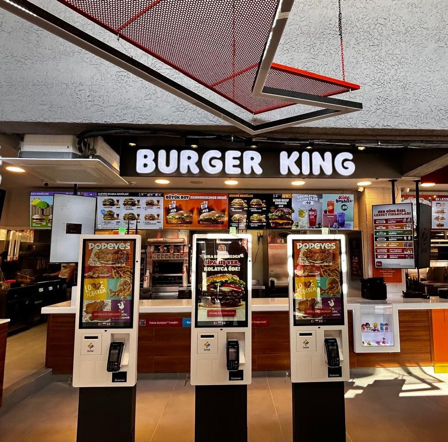 BURGER KING® ve POPEYES® MERSİN YENİŞEHİR 50. YIL MAHALLESİ’NDE HİZMETE AÇILDI!