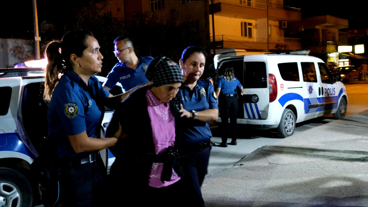 Mersin'de Çöp Konteynerinde Bebek Cesedi Bulundu, 3 Kişi Gözaltına Alındı